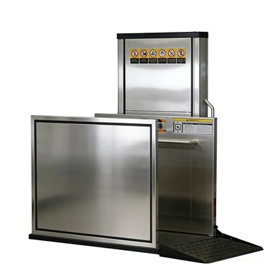 住宅用車いすリフト